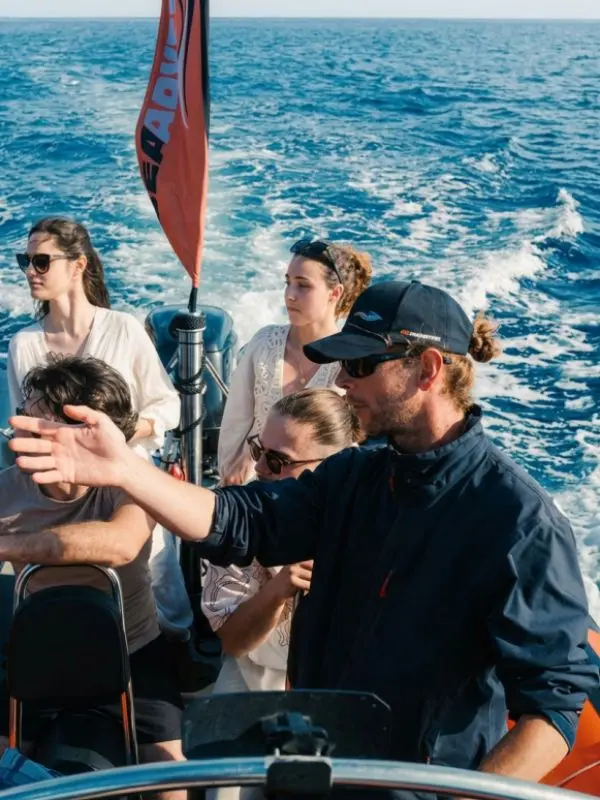 capitaine-commentaire-sortie-bateau-six-fours